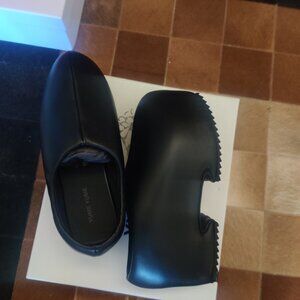 Yume Yume clogs size 44 New (12 US)